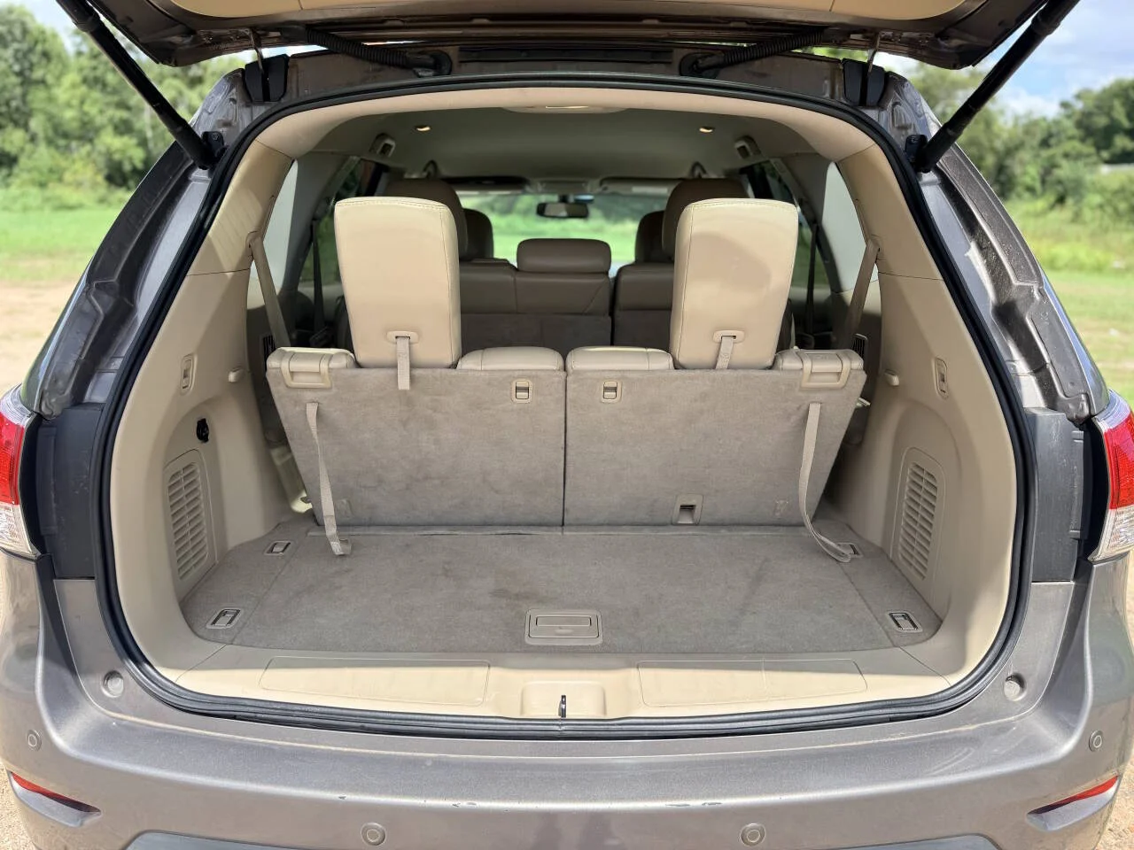 Used 2014 Tan Nissan SL 4dr SUV image 29