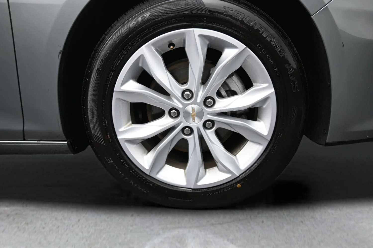 Used 2025 Gray Chevrolet LT image 20