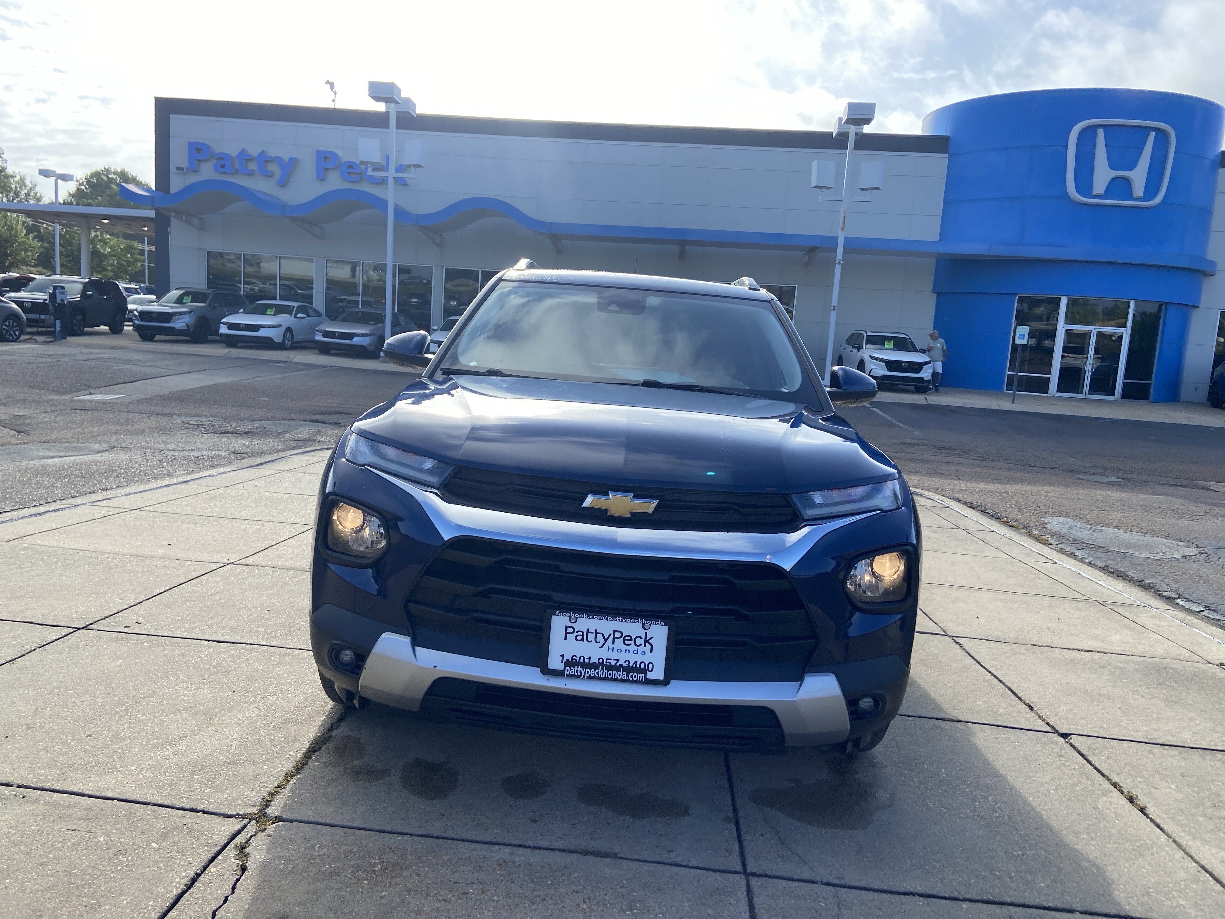 Used 2023 Blue Glow Metallic Chevrolet LT image 3