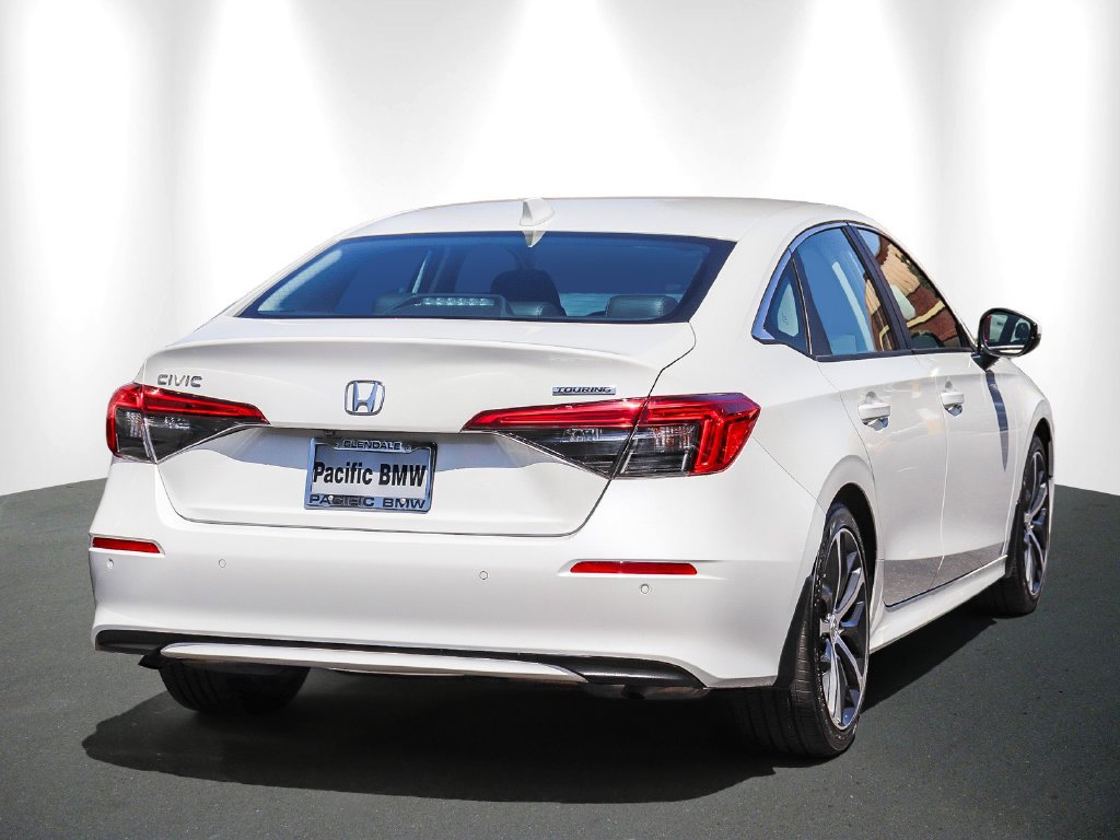 Used 2024 White Honda Touring image 6