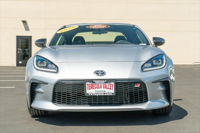 Certified Used 2025 STEEL Toyota  image 2