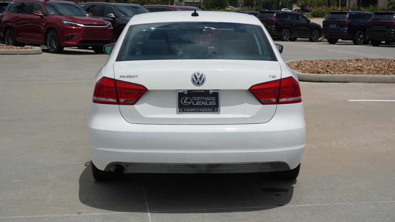 Used 2014 White Volkswagen S image 7