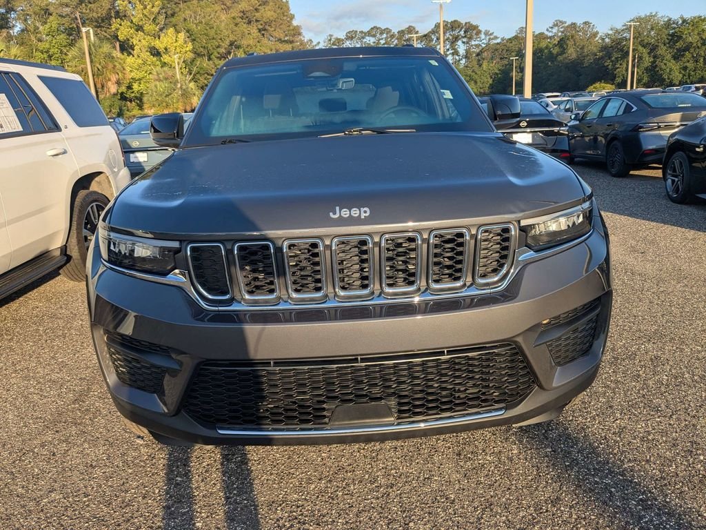 2025 Jeep Grand Cherokee Laredo - Photo 2