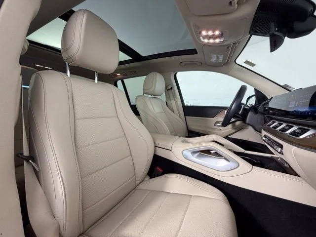 Used 2024 White Mercedes-Benz GLS 450 image 47