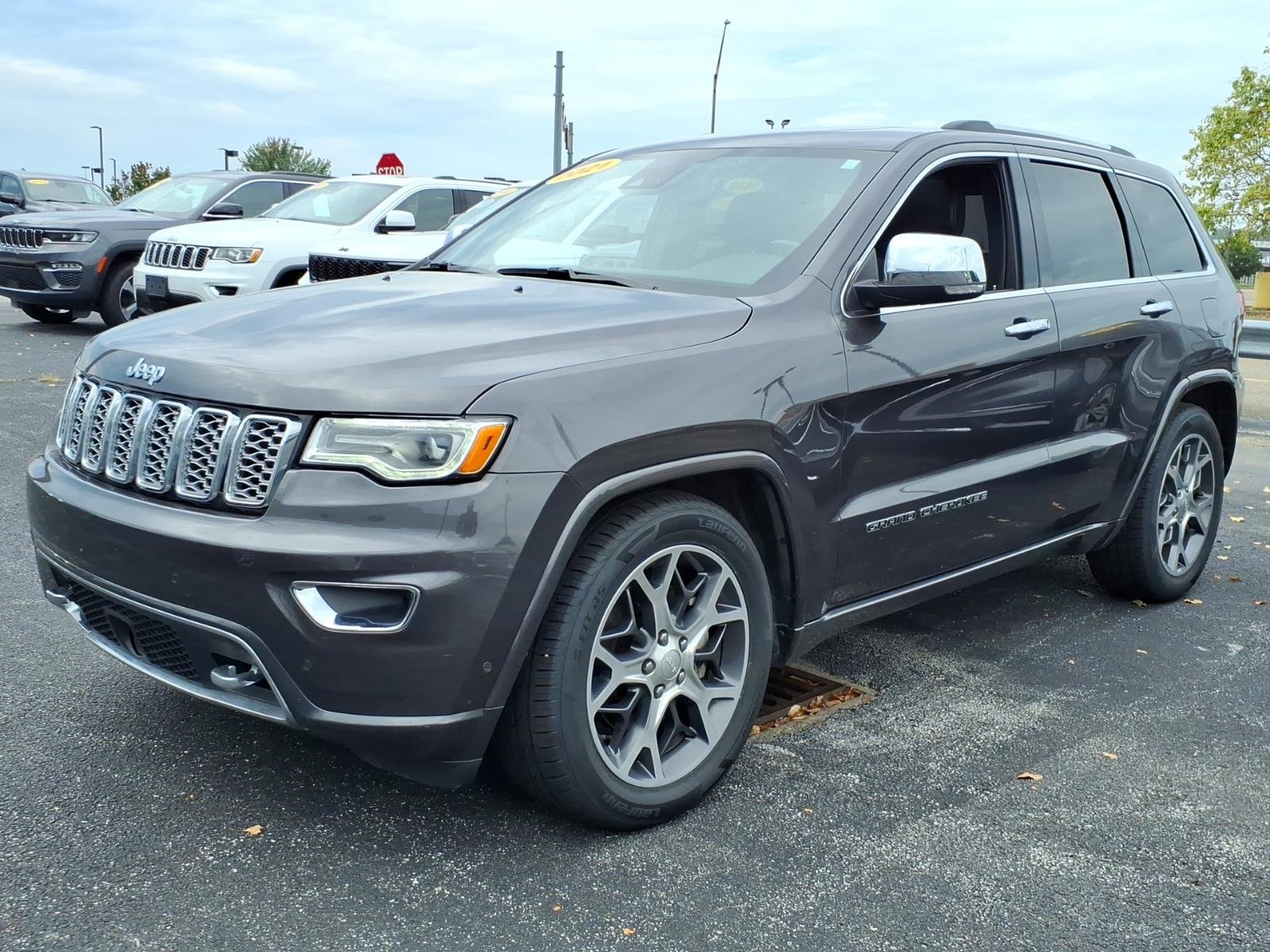 Certified Used 2021 Granite Crystal Metallic Clear Coat Jeep Overland image 1