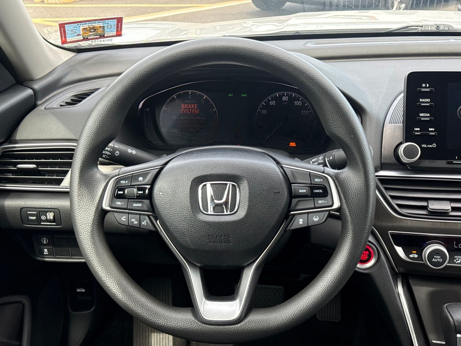 Used 2018 White Honda LX image 16