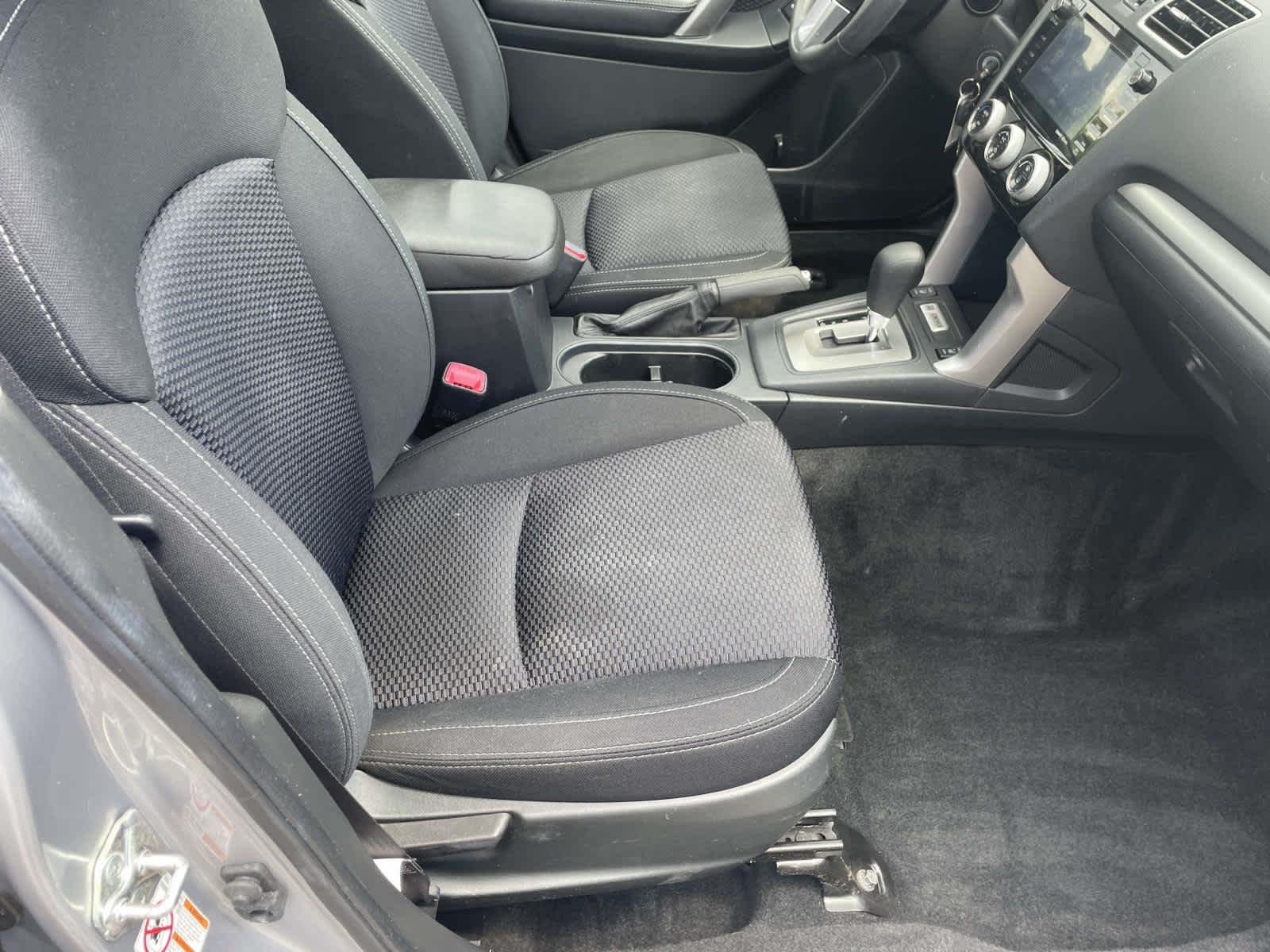 Used 2017 Ice Silver Metallic Subaru Premium image 20