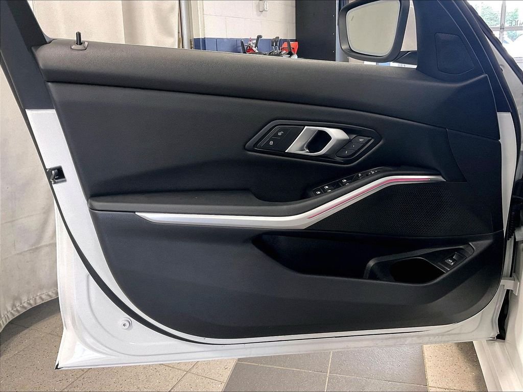 Used 2026 White BMW 330i xDrive image 9