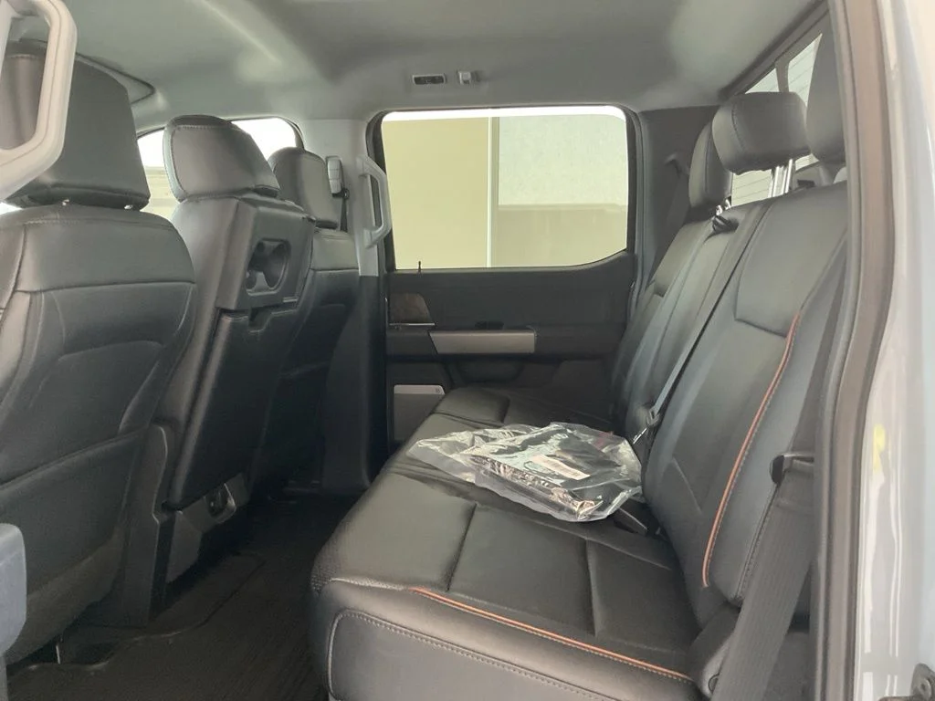 2026 Ford F-350 Super Duty Lariat - Photo 13