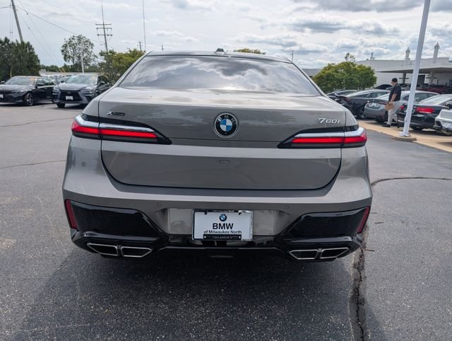 Certified Used 2023 Oxide Gray Metallic BMW 760i xDrive image 4