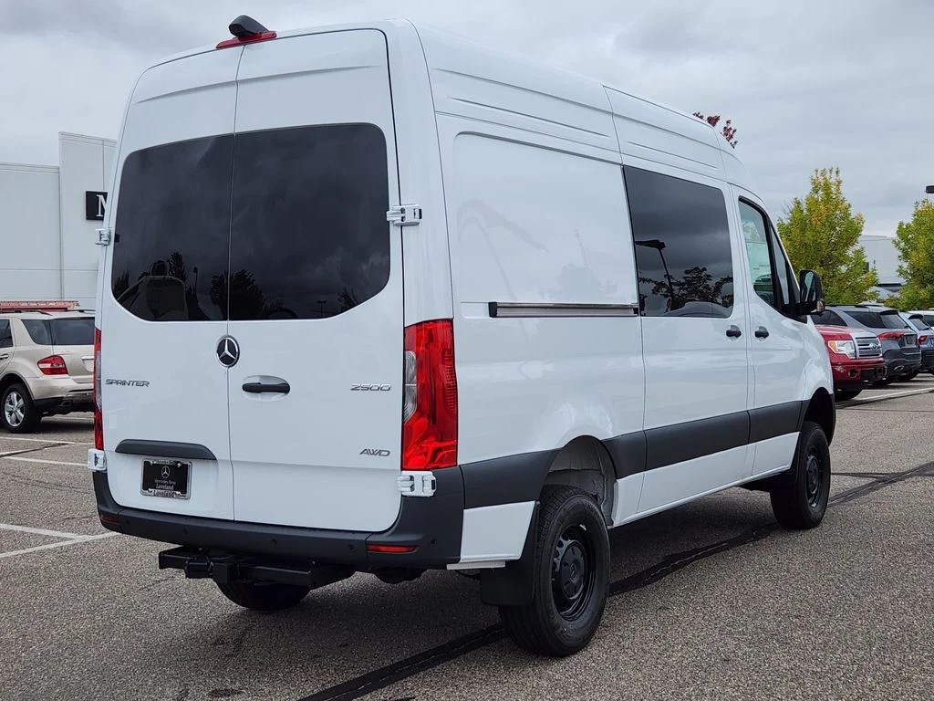 2026 Mercedes-Benz Sprinter Cargo Van Base - Photo 8