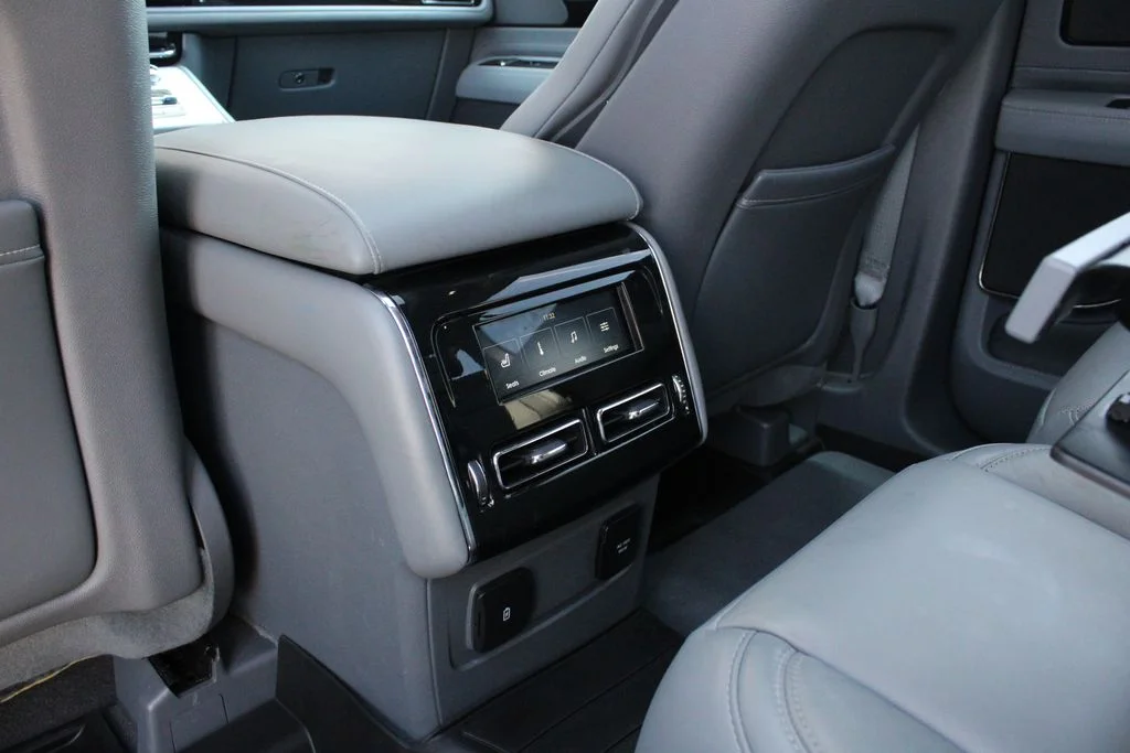 Used 2020 Gray Lincoln Reserve image 24