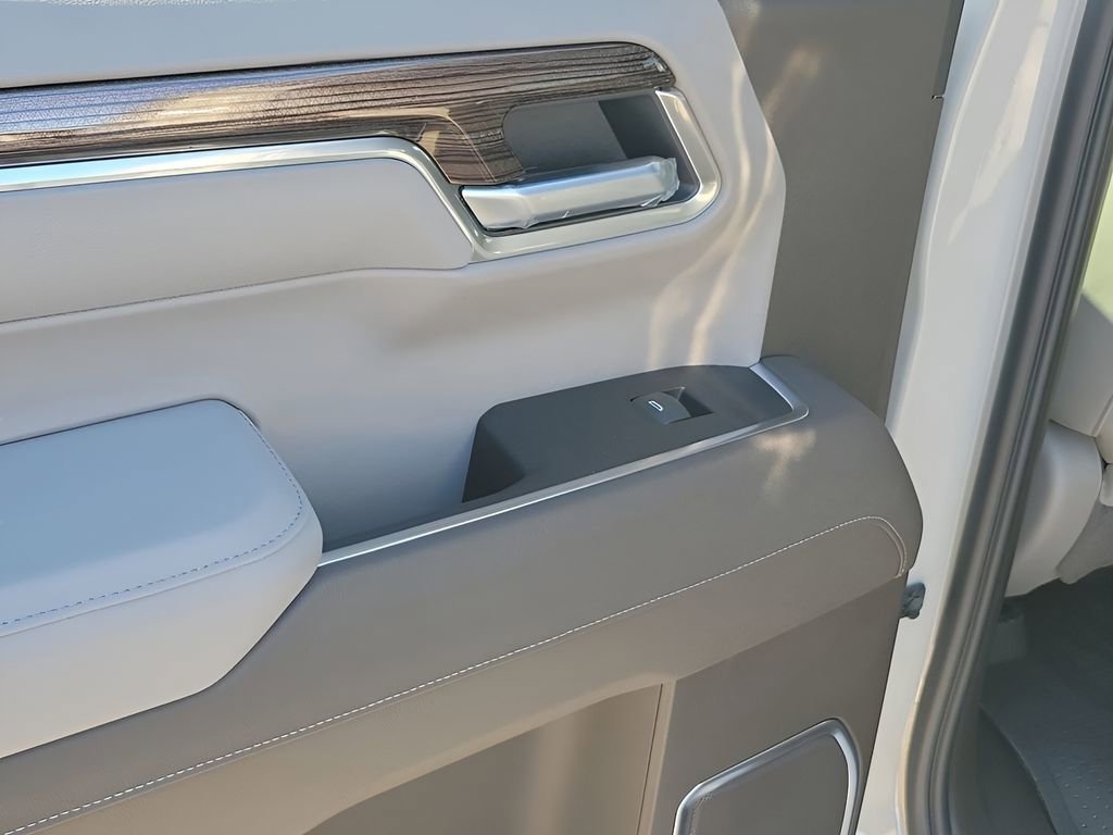 2026 Chevrolet Silverado 1500 RST - Photo 48