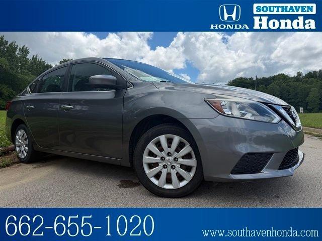 2017 Nissan Sentra S M/T's photo