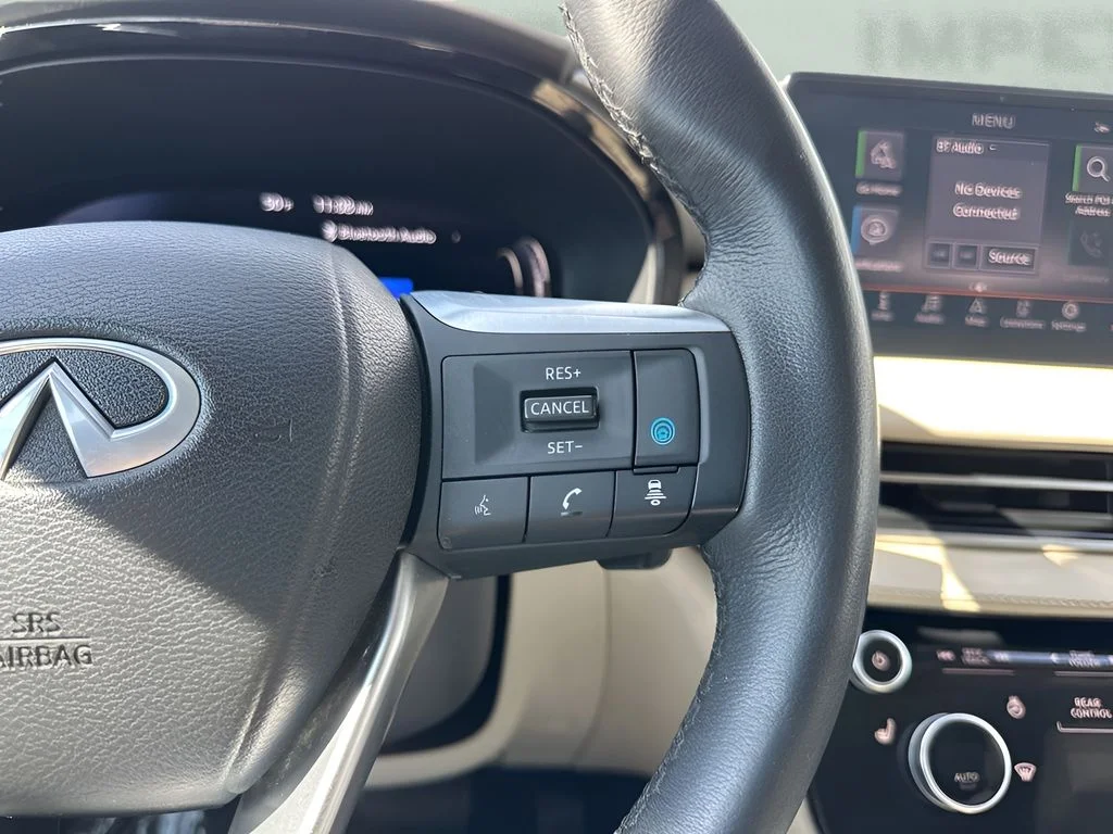 Used 2023 Gray INFINITI LUXE image 15