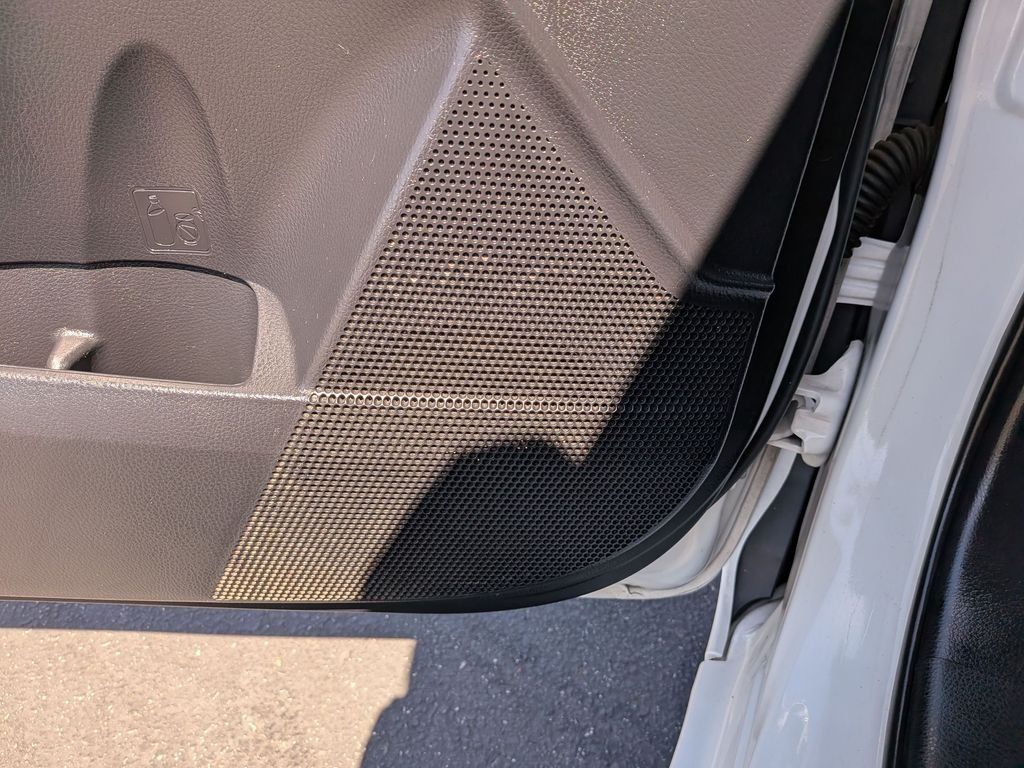 2014 Toyota Corolla LE Plus - Photo 25