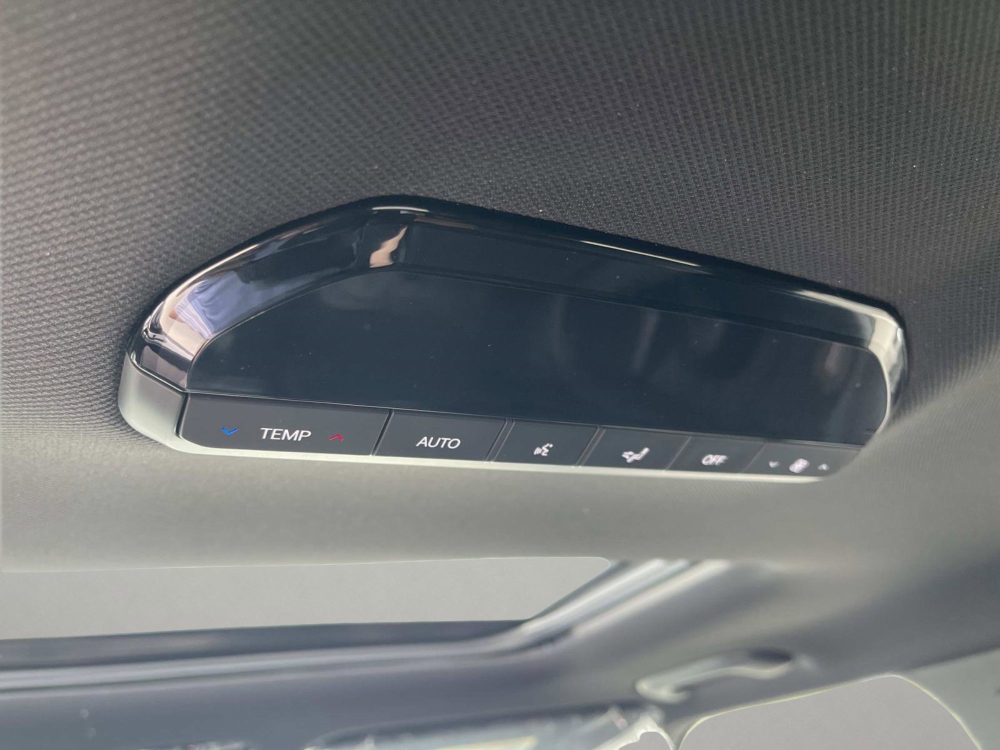 New 2027 Glacial White Pearl Kia S image 14