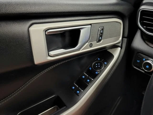 Used 2021 Agate Black Metallic Ford Limited image 25