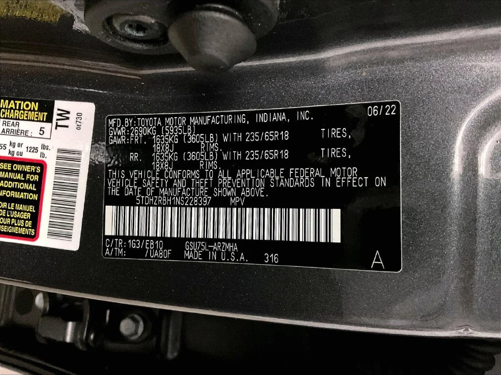 Used 2022 Gray Toyota XLE image 40