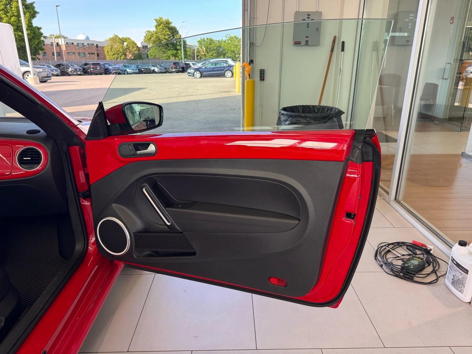Used 2016 Tornado Red (g2sl) Volkswagen 2DR AUTO 1.8T S image 27