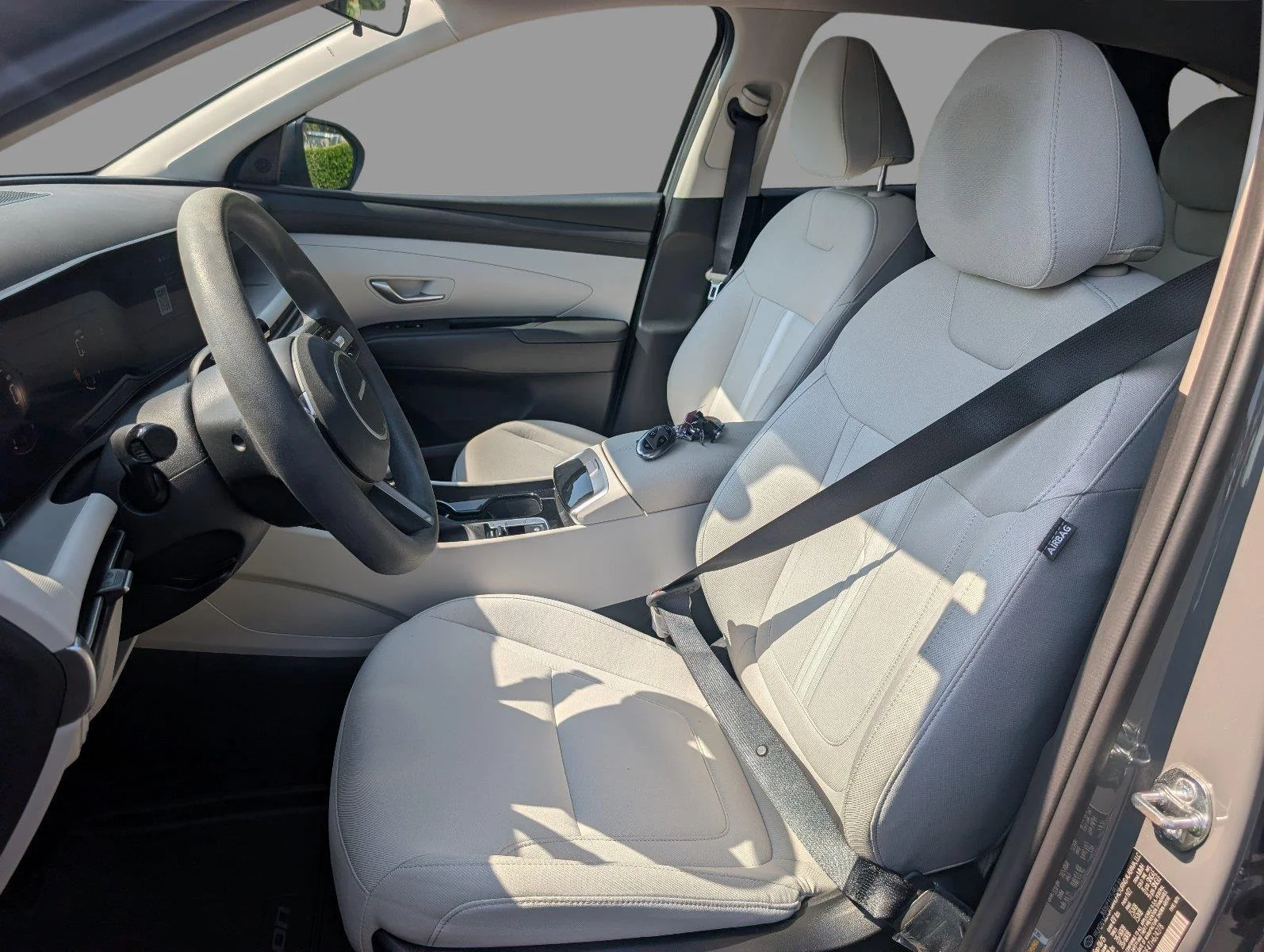 Used 2026 Hampton Gray Hyundai SEL image 17