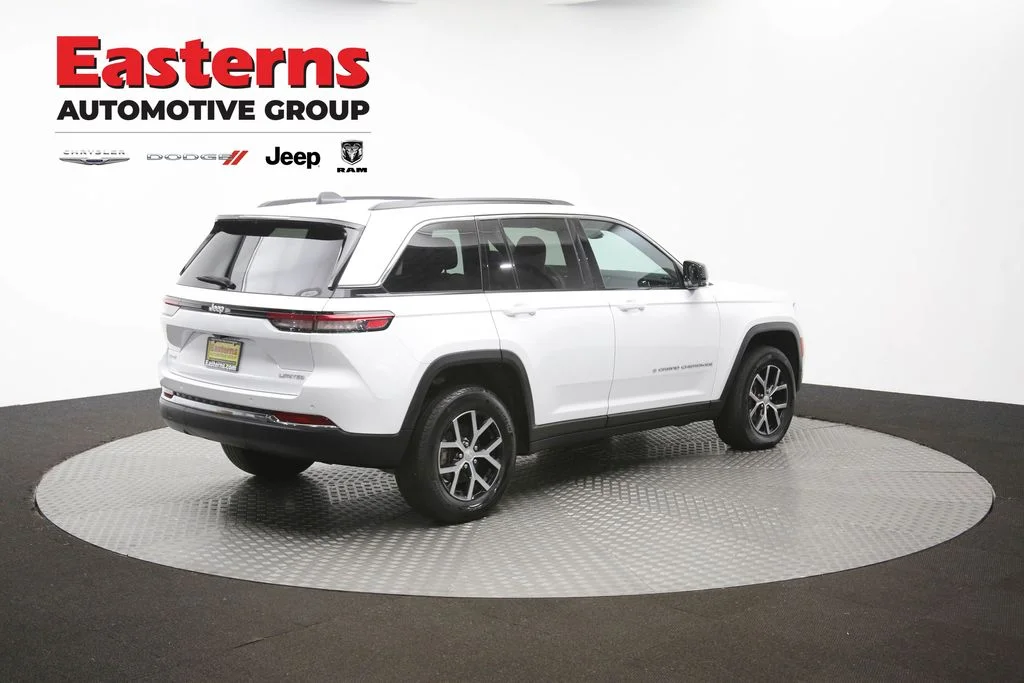 Used 2025 White Jeep Limited image 44