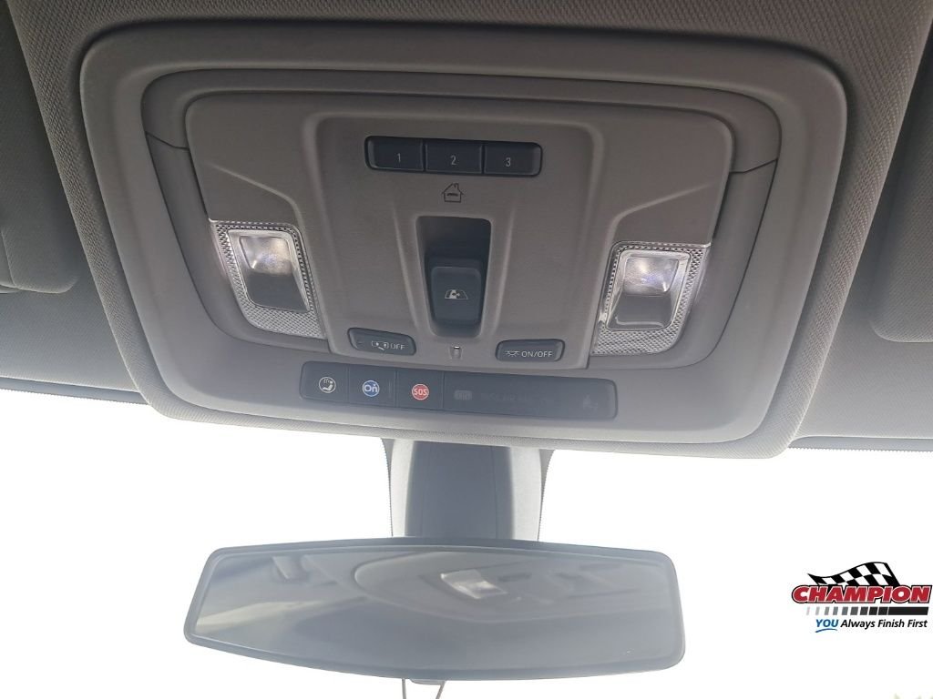 Used 2019 Silver Chevrolet RST image 20