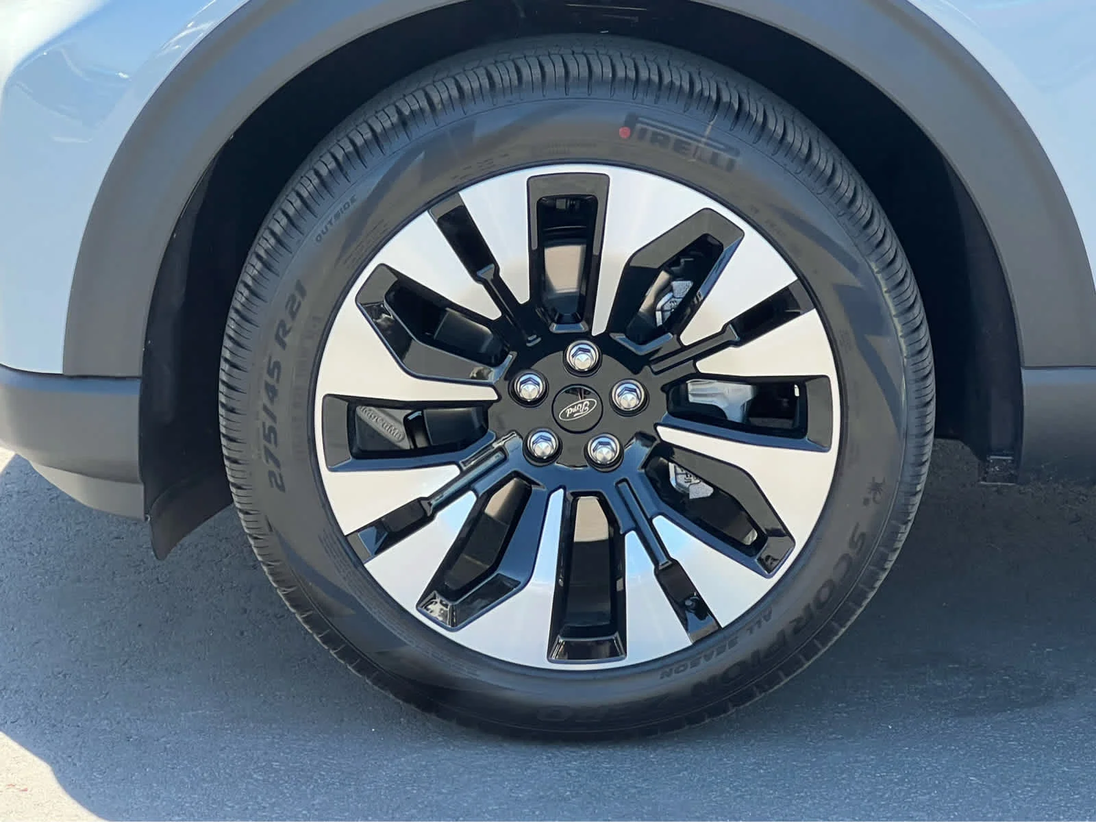 New 2026 Space White Metallic Ford Platinum™ image 13