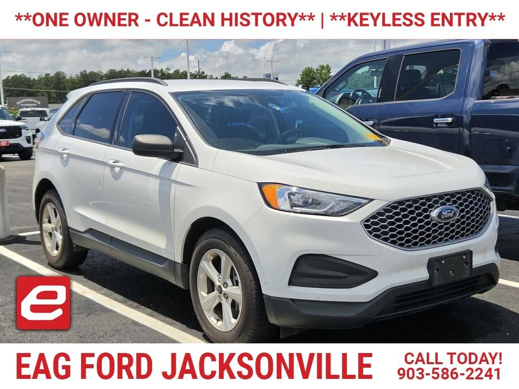 Used 2023 Oxford White Ford SE image 1