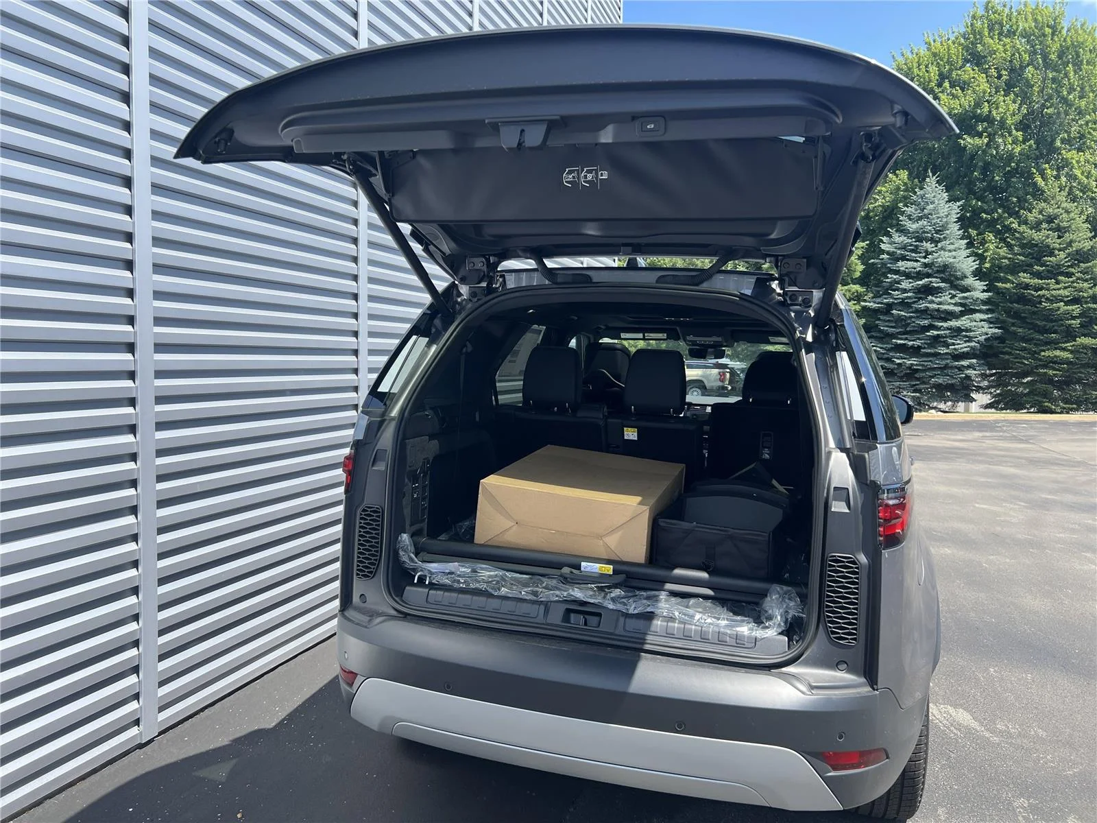 2025 Land Rover Discovery S - Photo 33