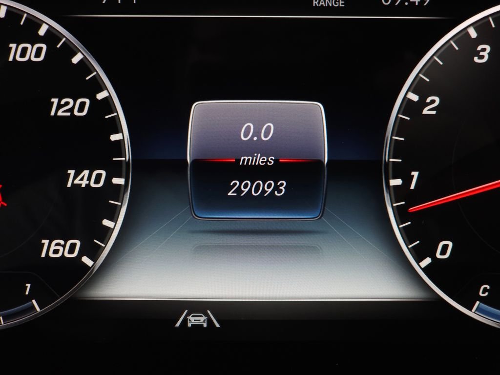 Used 2022  Mercedes-Benz G 550 image 21