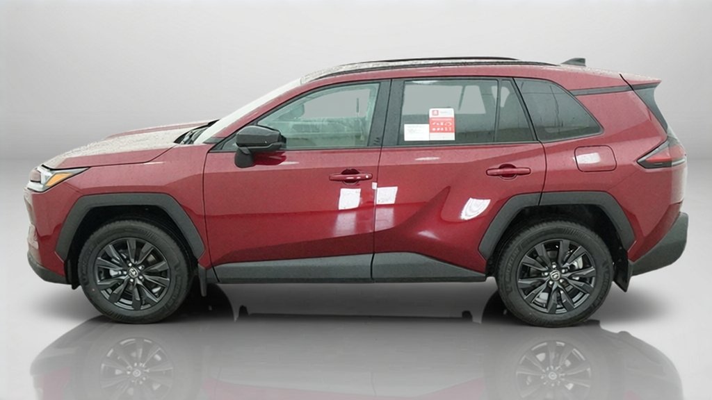 New 2026 Ruby Flare Pearl Toyota XLE Premium image 2