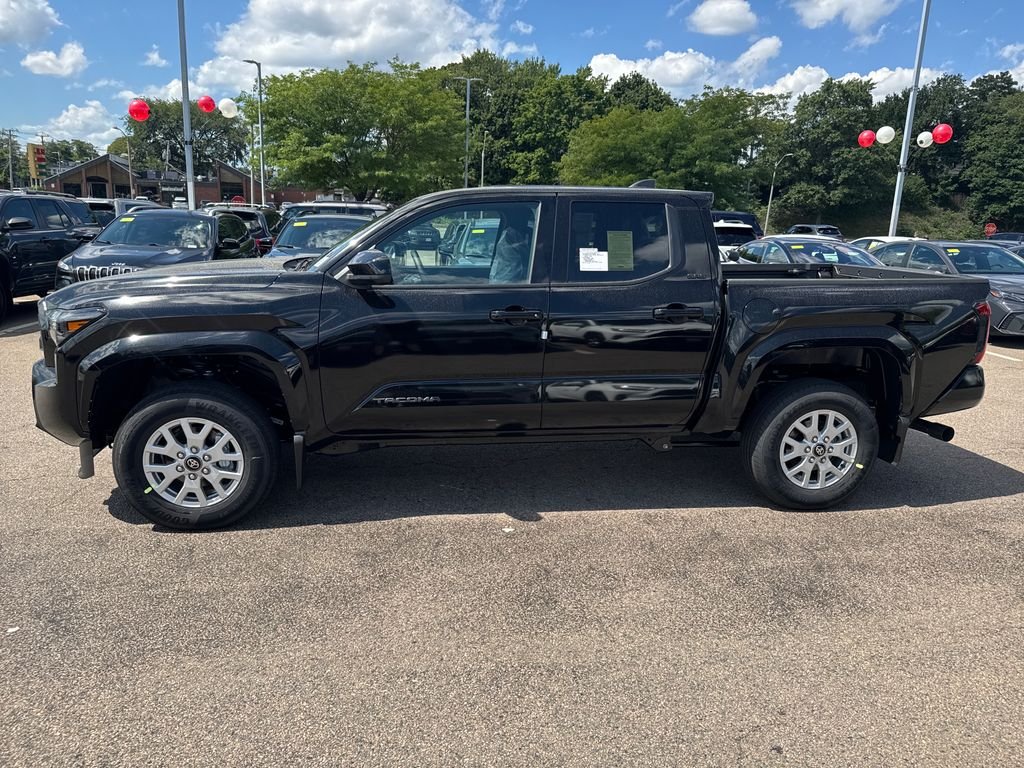 New 2026 Black Toyota SR5 image 4