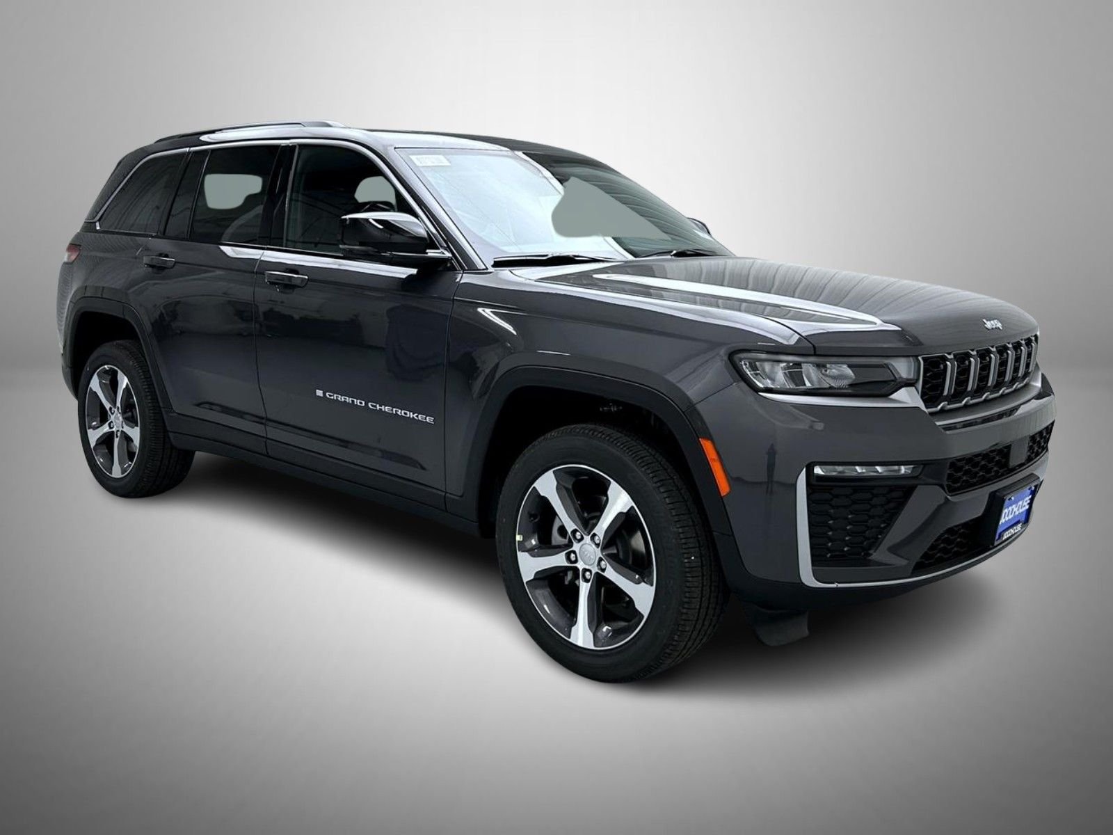 New 2026 Baltic Gray Metallic Clear-Coat Exterior Paint Jeep Limited image 3