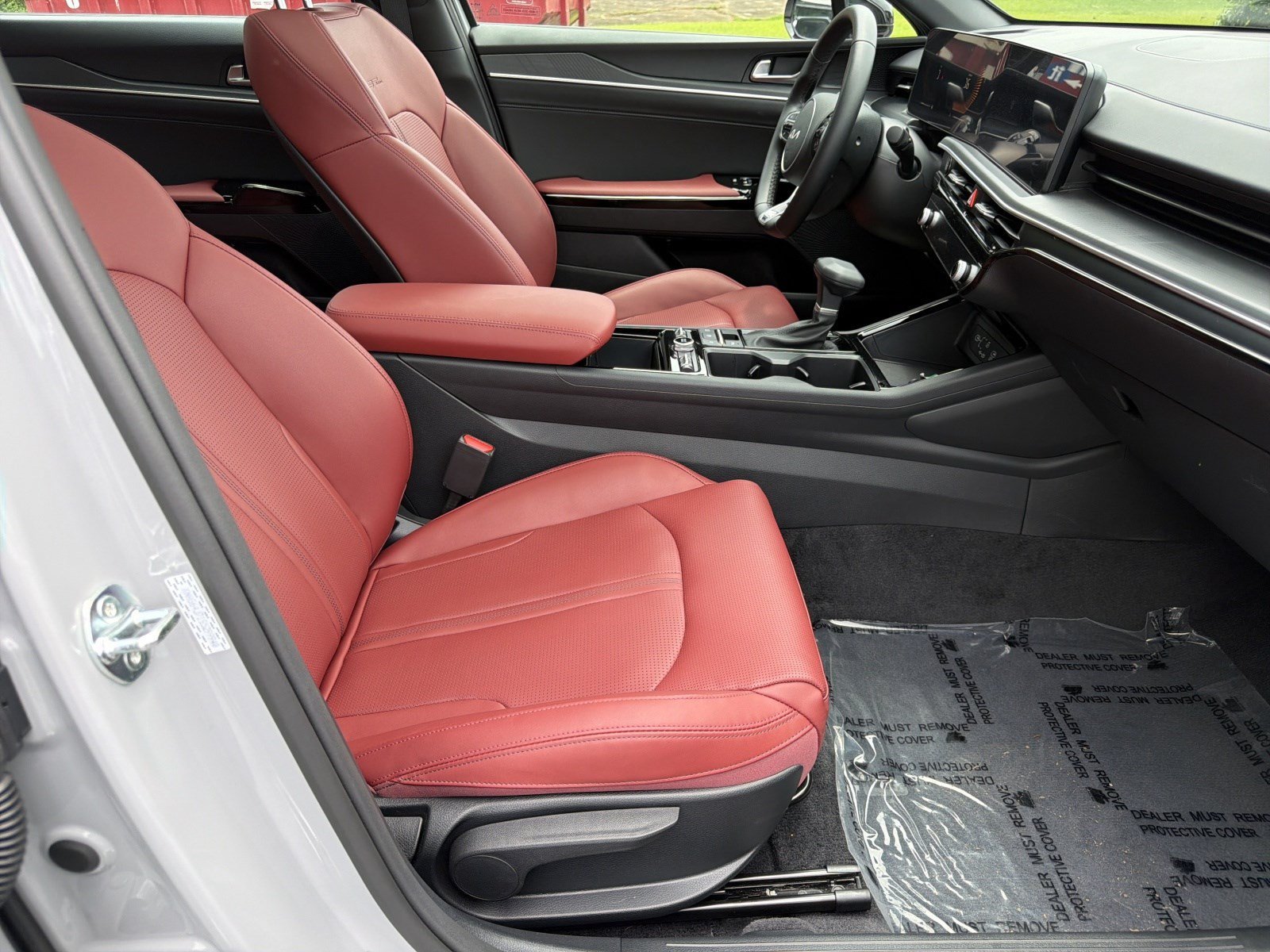 2025 Kia K5 GT-Line - Photo 13
