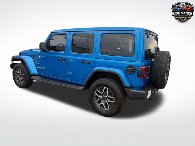 Used 2024 Blue Jeep Sahara image 3