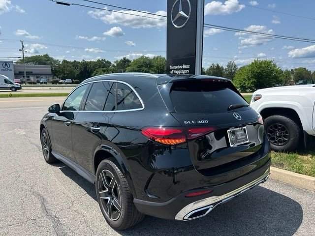 New 2026 Black Mercedes-Benz GLC 300 image 3