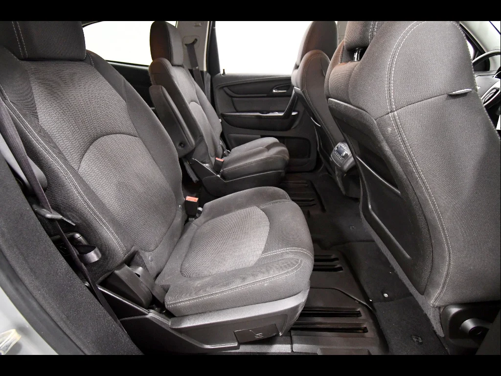 2015 Chevrolet Traverse 2LT - Photo 17