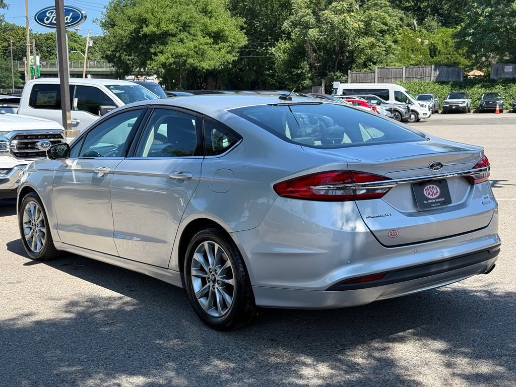 Used 2017 Silver Ford SE image 8