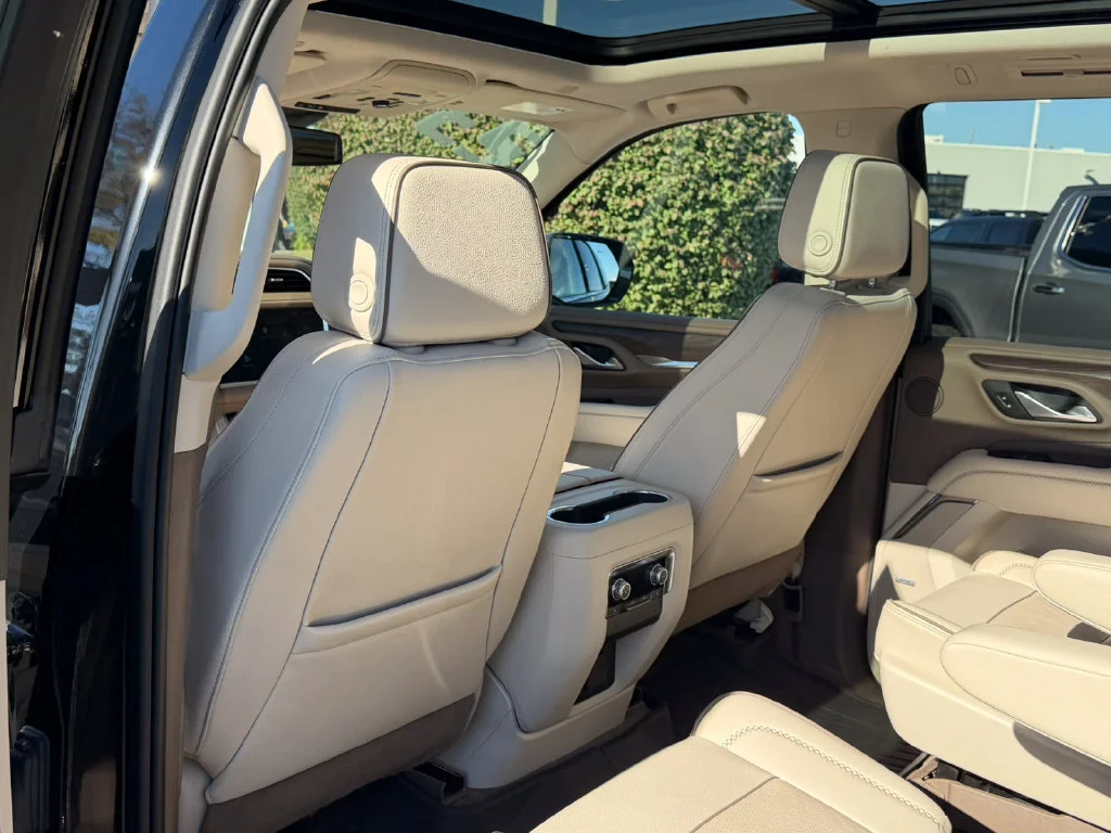 2023 GMC Yukon Denali - Photo 33