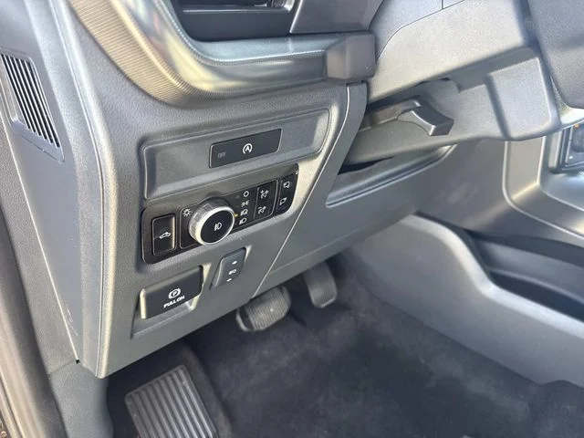 Used 2025 Black Ford Lariat image 20