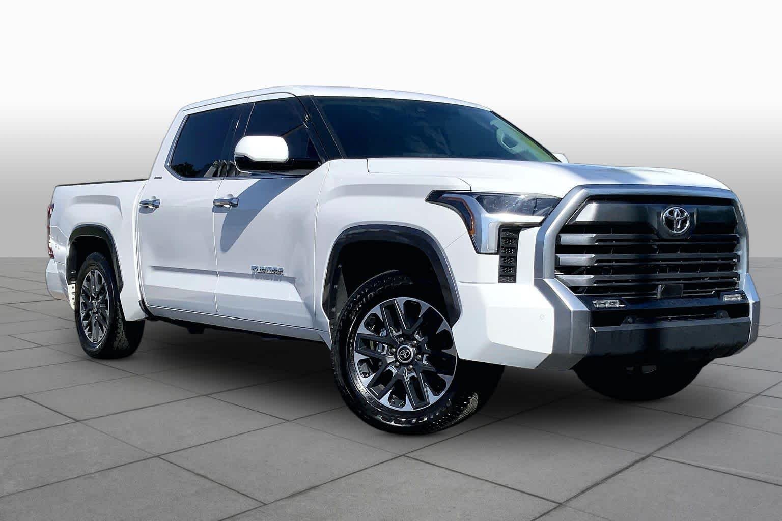 Used 2023 Ice Cap Toyota Limited image 3