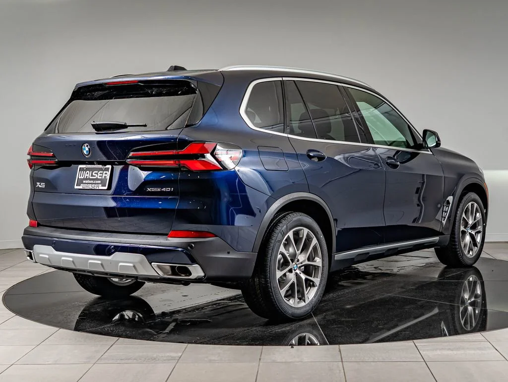 New 2026 Blue BMW xDrive40i image 5