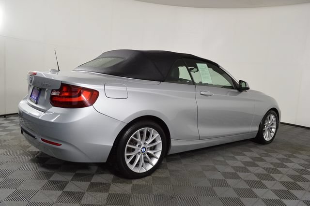 Used 2016 Silver BMW xDrive image 11