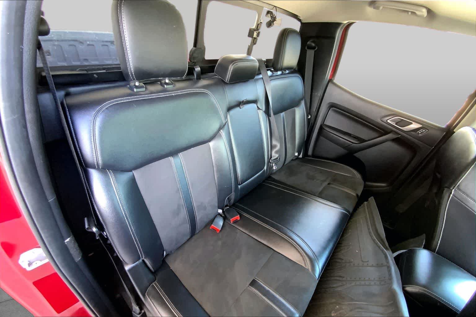 Used 2021 Rapid Red Metallic Tinted Clearcoat Ford LARIAT image 19