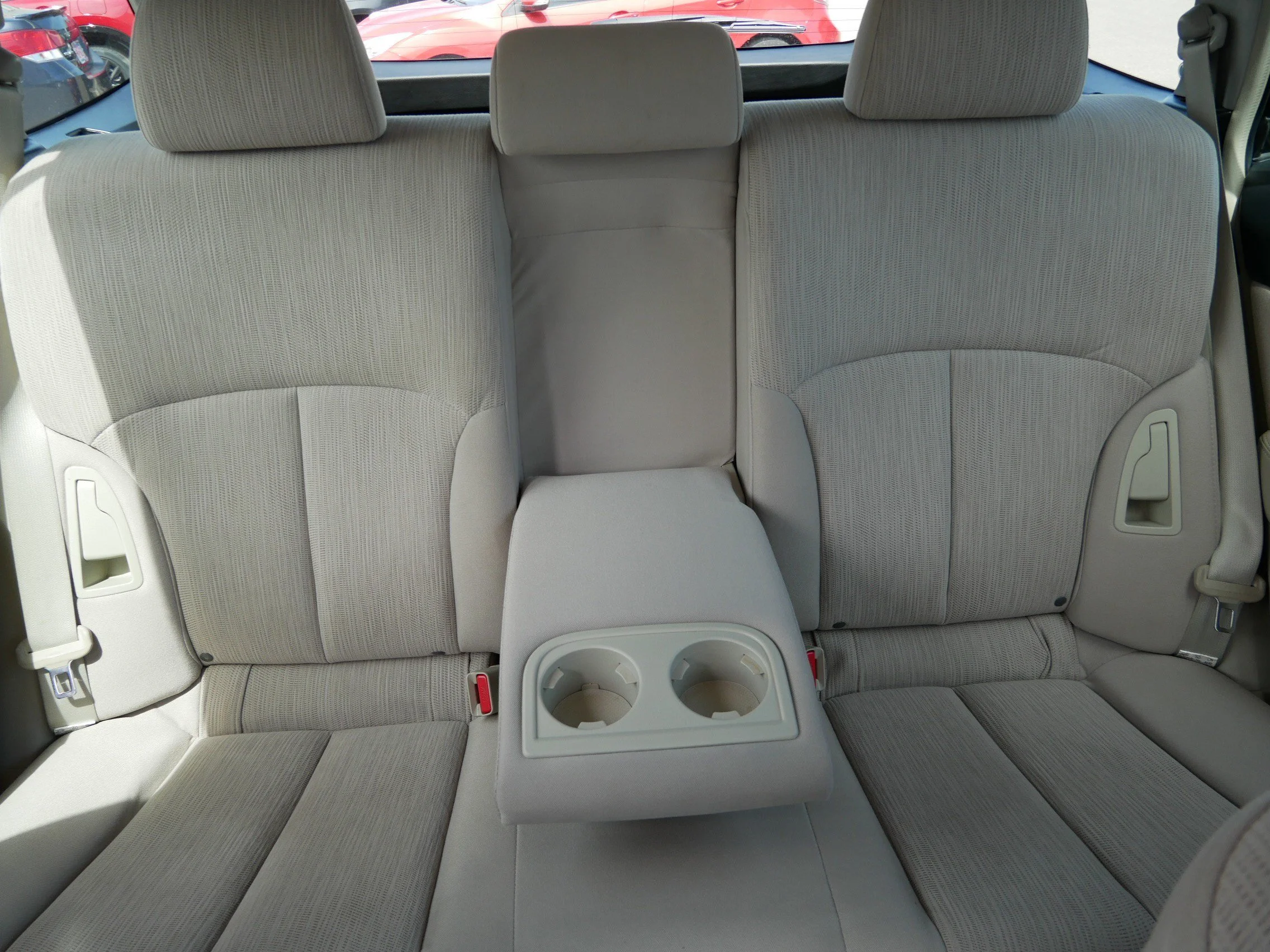 Used 2013 Satin White Pearl Subaru 2.5i Premium image 13