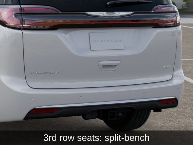 New 2026 Bright White Clear-Coat Exterior Paint Chrysler Pinnacle image 15