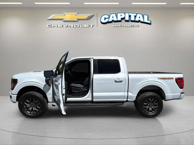 Used 2025 White Ford Tremor image 9