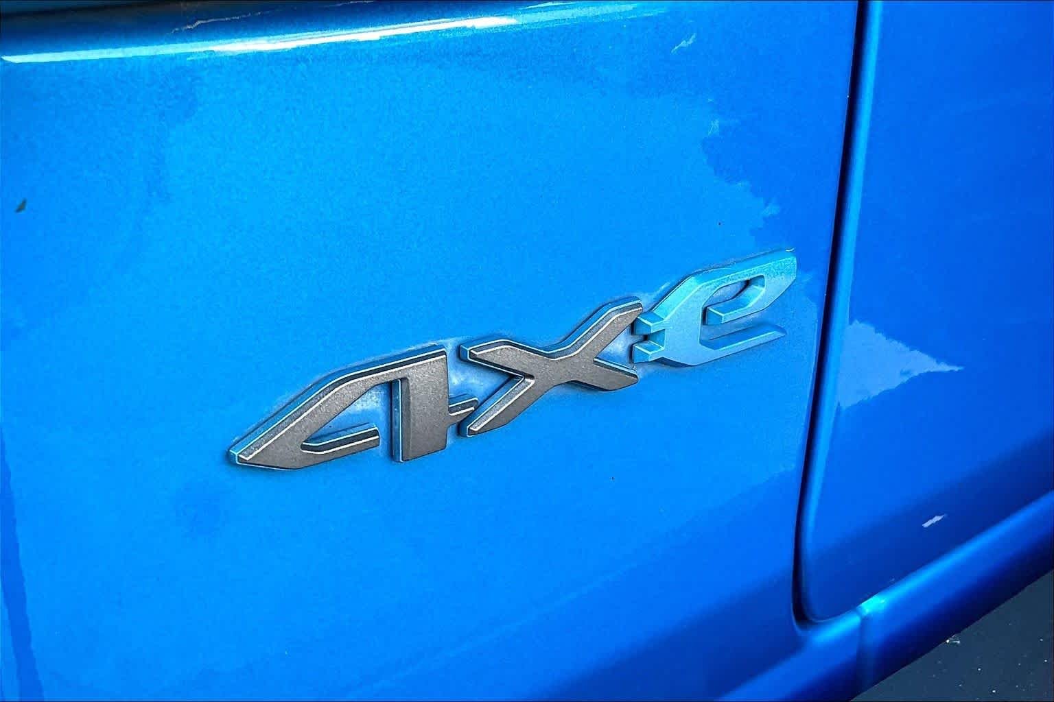 Used 2023 Hydro Blue Pearlcoat Jeep  image 30