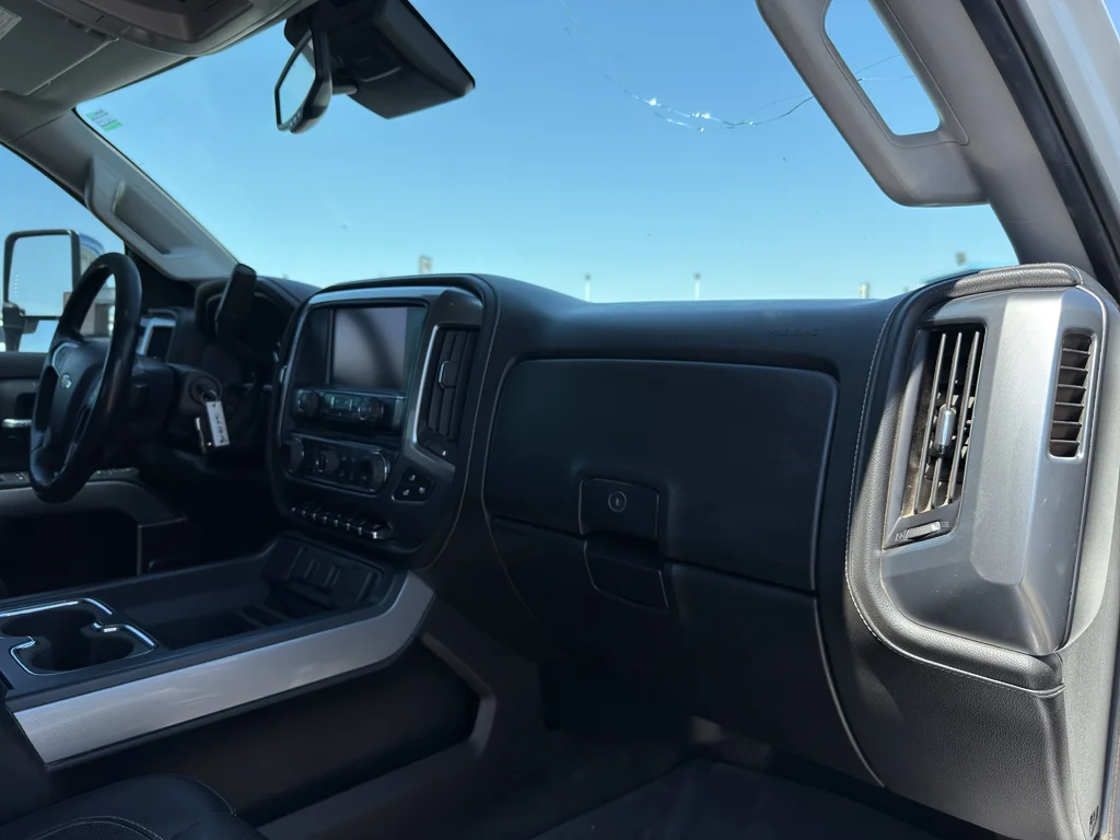 Used 2016 SUMMIT WHITE Chevrolet LTZ image 21